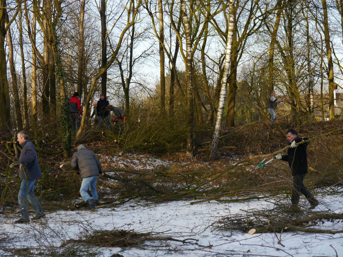 Arbeitsdienst bei schönstem Wetter