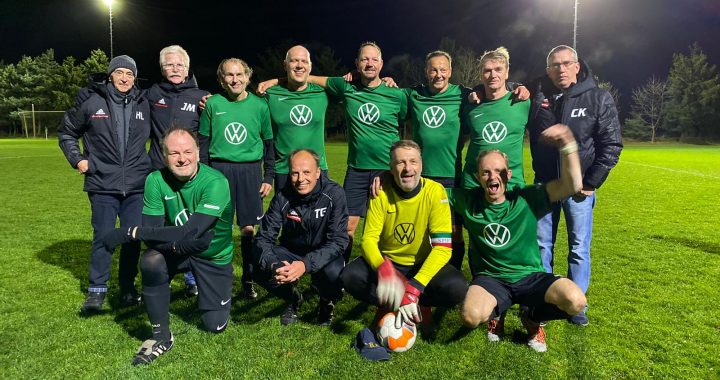 Ü 40 gegen Mulmshorn