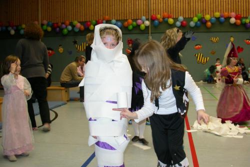 6b8 fasching papierrolle 2013